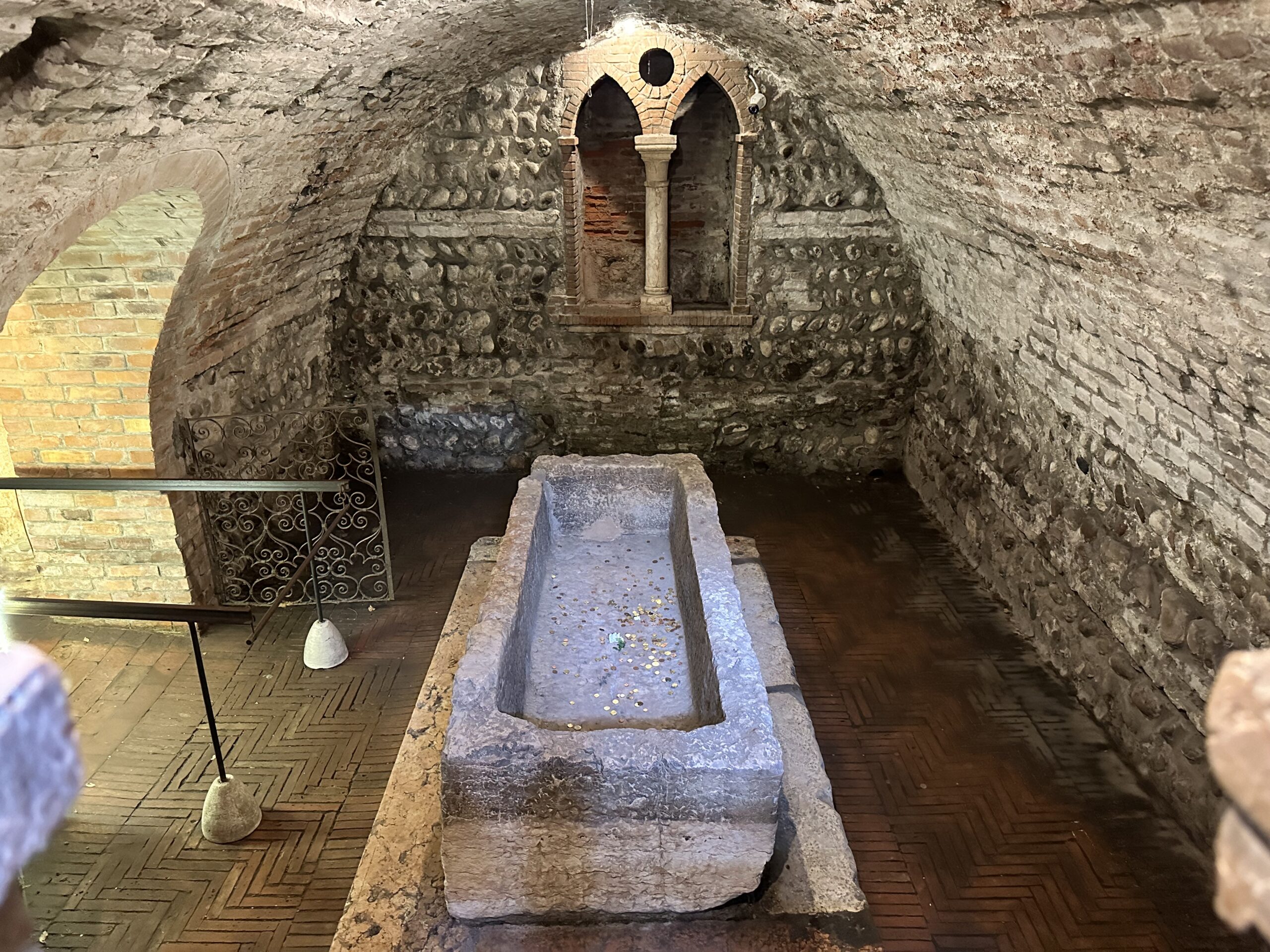 Juliet’s Tomb and Museum of Frescoes 